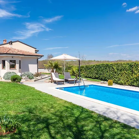 Boutique With Mediterranean Garden - Clair De Lune 빌라